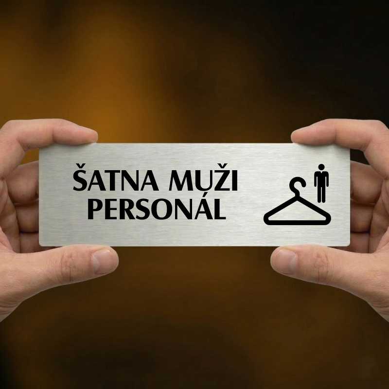 Šatna muži personál, 240x79mm, stříbrná popiska 