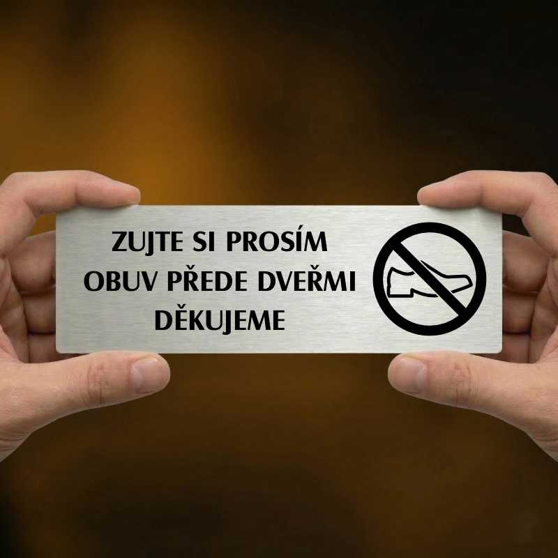 Zujte se, 240x79mm, zlatá popiska s ozdobou uprostřed