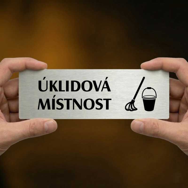 Úklidová místnost, 200x66mm, stříbrná popiska
