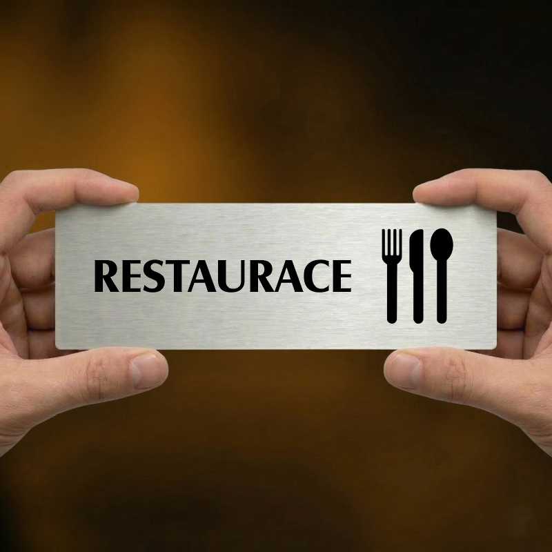 Restaurace, 240x79mm, zlatá popiska s okrasným rámečkem