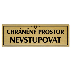 Chráněný prostor, 200x66mm, zlatá popiska s ozdobou uprostřed